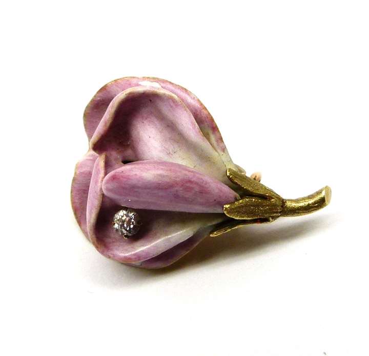 Antique gold enamel and diamond brooch in the form of a sweet pea